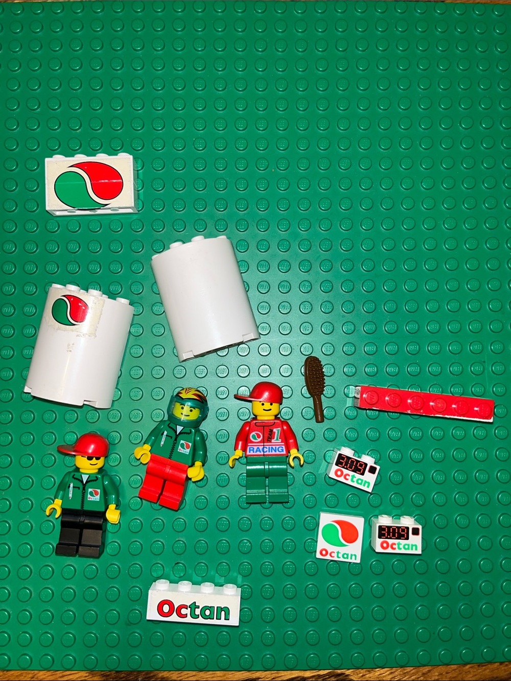 Lego Octan Racing 12 items  Minifigures and Legos from Octan Racing Set